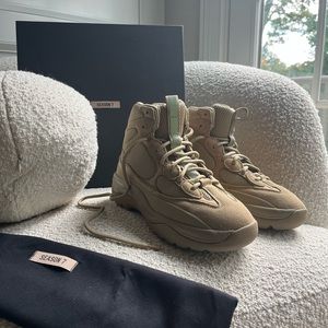 Yeezy Desert Boot Season 7